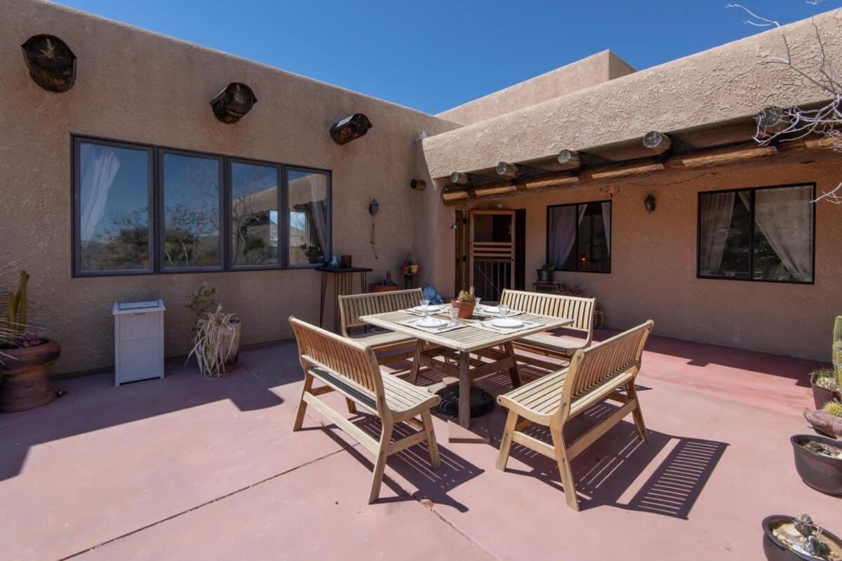 Renovated Lodge - Room 1 With Pool Access Joshua Tree Εξωτερικό φωτογραφία